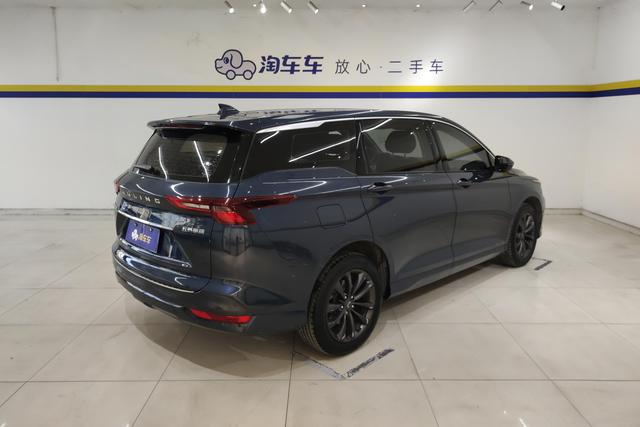 Wuling Victory Victory 2020 1.5T CVT Premium
