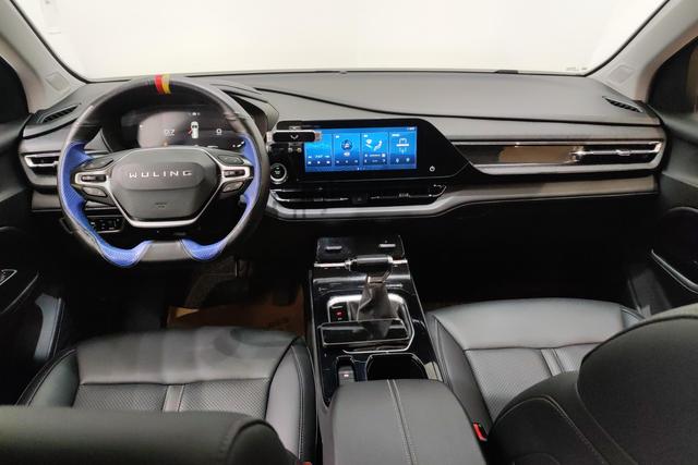 Wuling Victory Victory 2020 1.5T CVT Premium