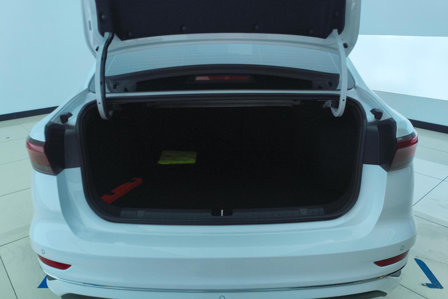 Geely Emgrand 2025 4th Gen 1.5L CVT Premium