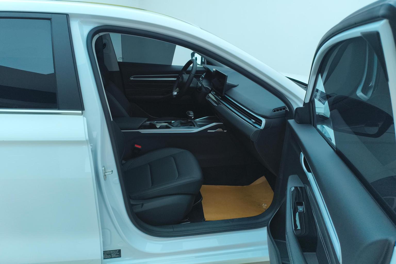 Geely Emgrand 2025 4th Gen 1.5L CVT Premium