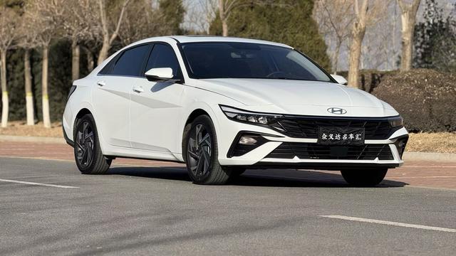 Hyundai Elantra 2023 1.5L CVT GLX Elite