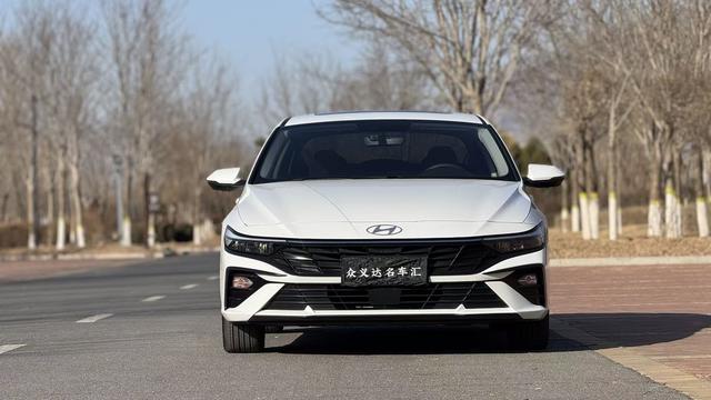 Hyundai Elantra 2023 1.5L CVT GLX Elite