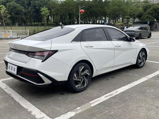Hyundai Elantra 2022 1.5L CVT GLX Elite