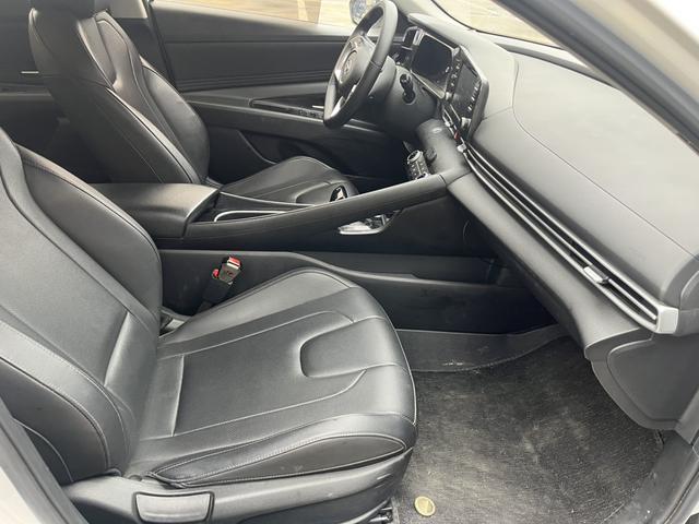 Hyundai Elantra 2022 1.5L CVT GLX Elite