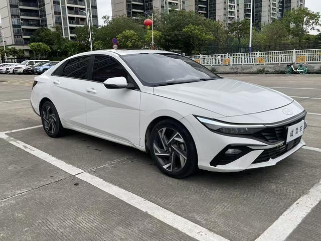 Hyundai Elantra 2022 1.5L CVT GLX Elite