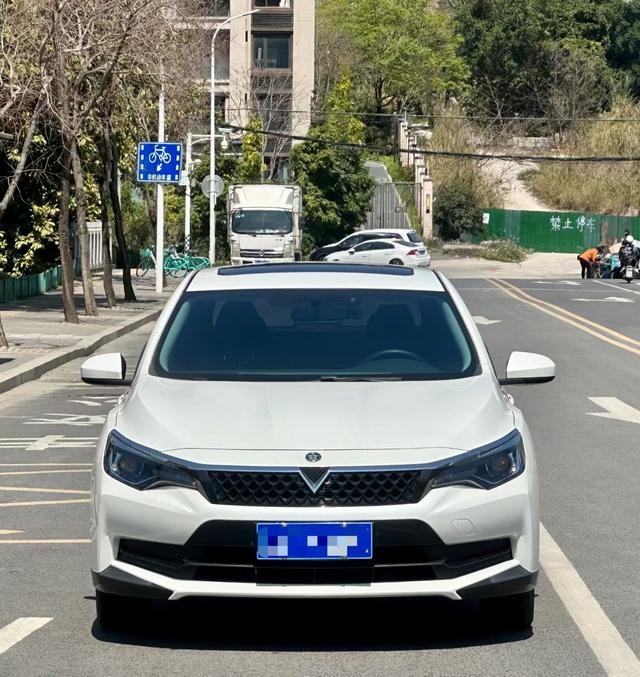 Venucia D60 2021 1.6L XE CVT Journey