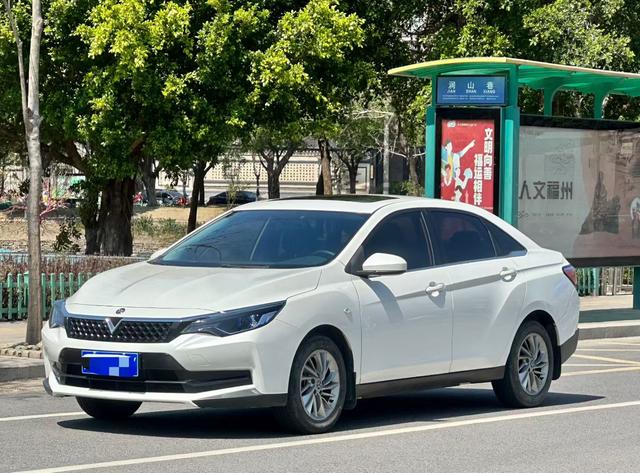 Venucia D60 2021 1.6L XE CVT Journey