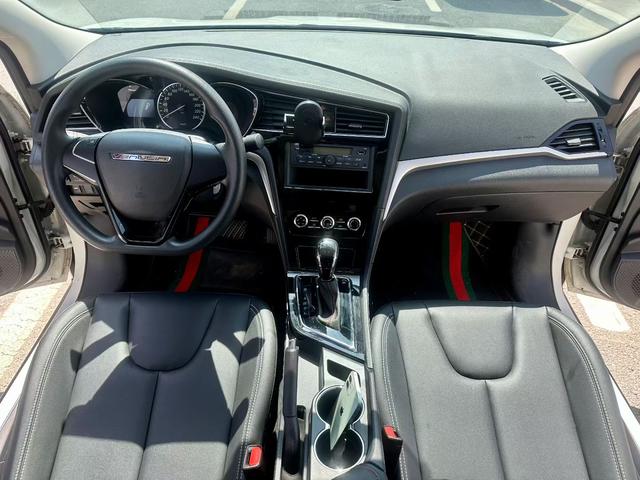 Venucia D60 2021 1.6L XE CVT Journey