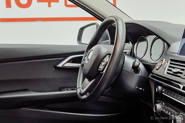 BMW 1 Series 2020 120i Fashion