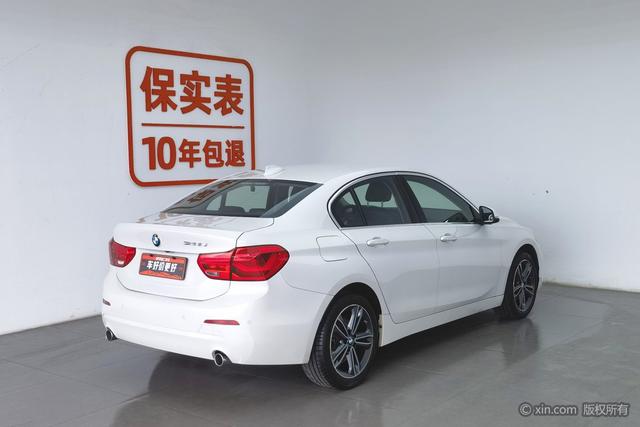 BMW 1 Series 2020 120i Fashion