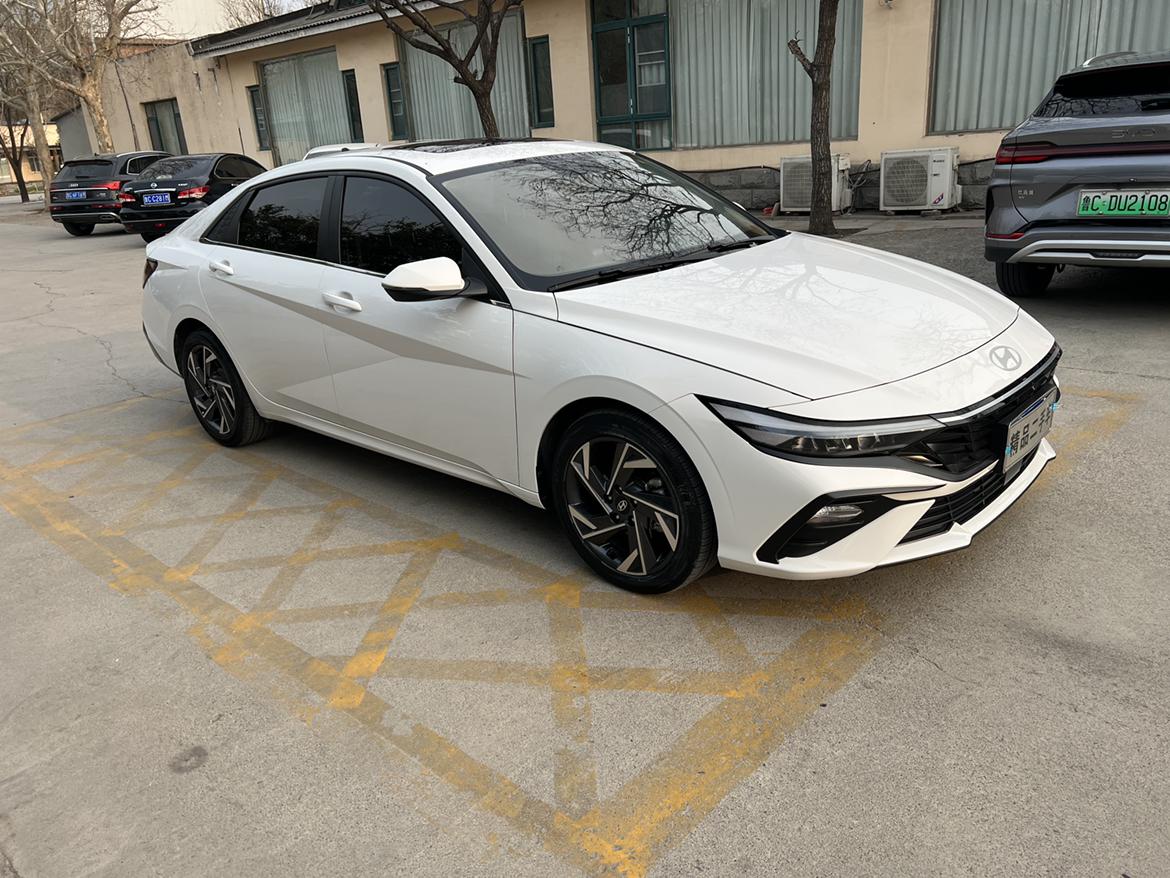 Hyundai 2023 1.5L CVT GLX Elite