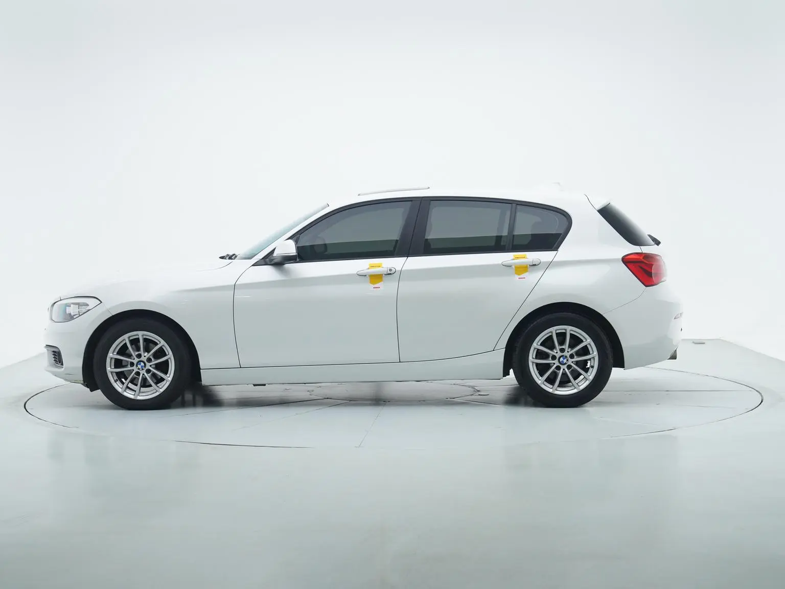 BMW 1 Series ( Import ) 2018 118i Leading