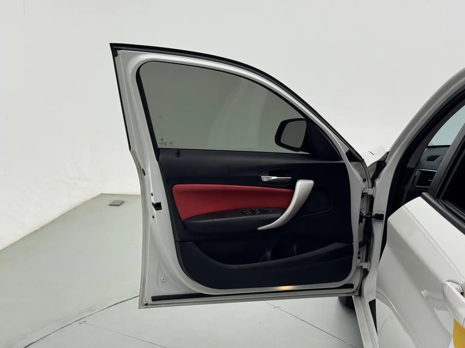 BMW 1 Series ( Import ) 2018 118i Leading