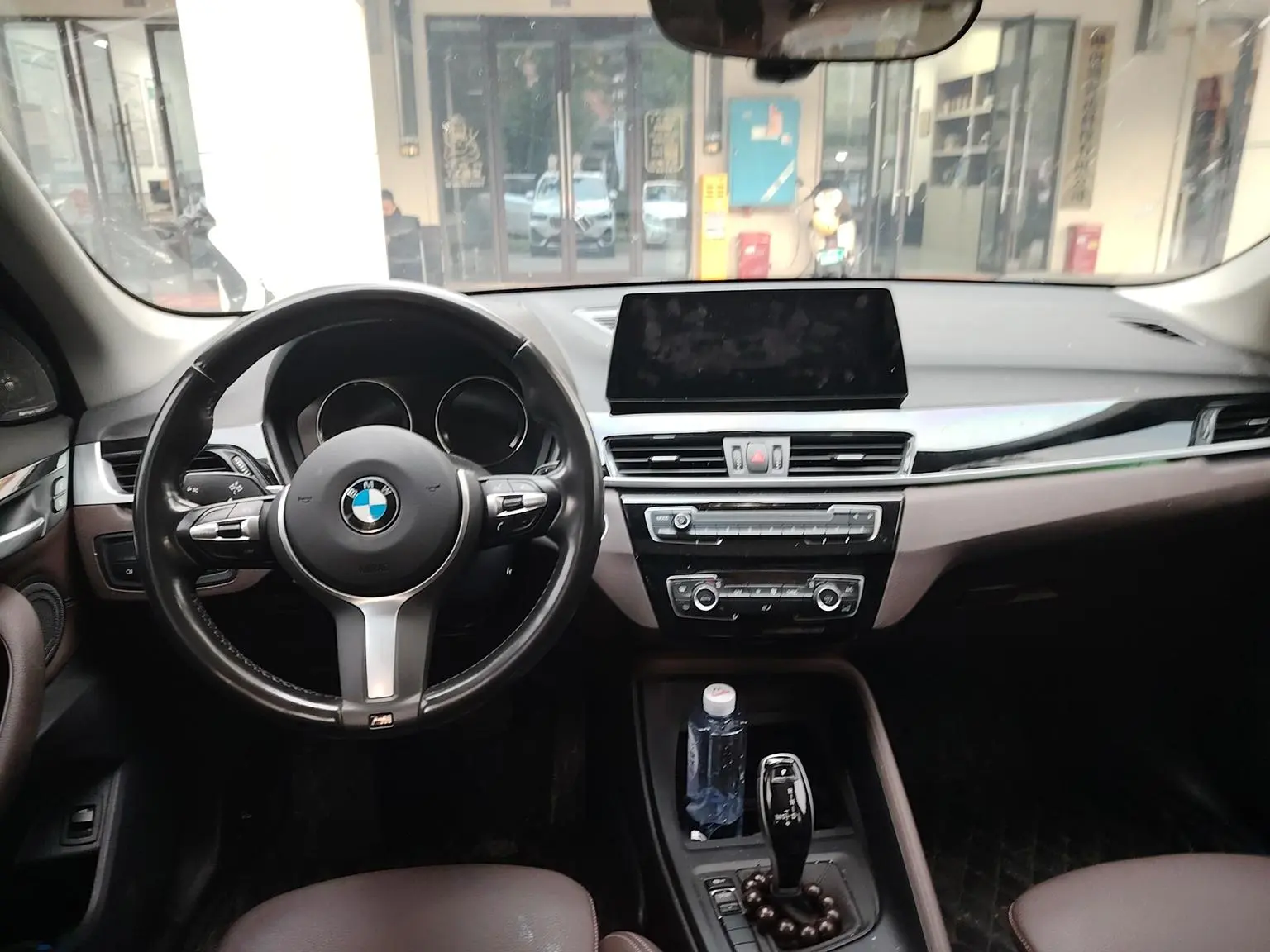 BMW X1 2021 sDrive25Li Leading