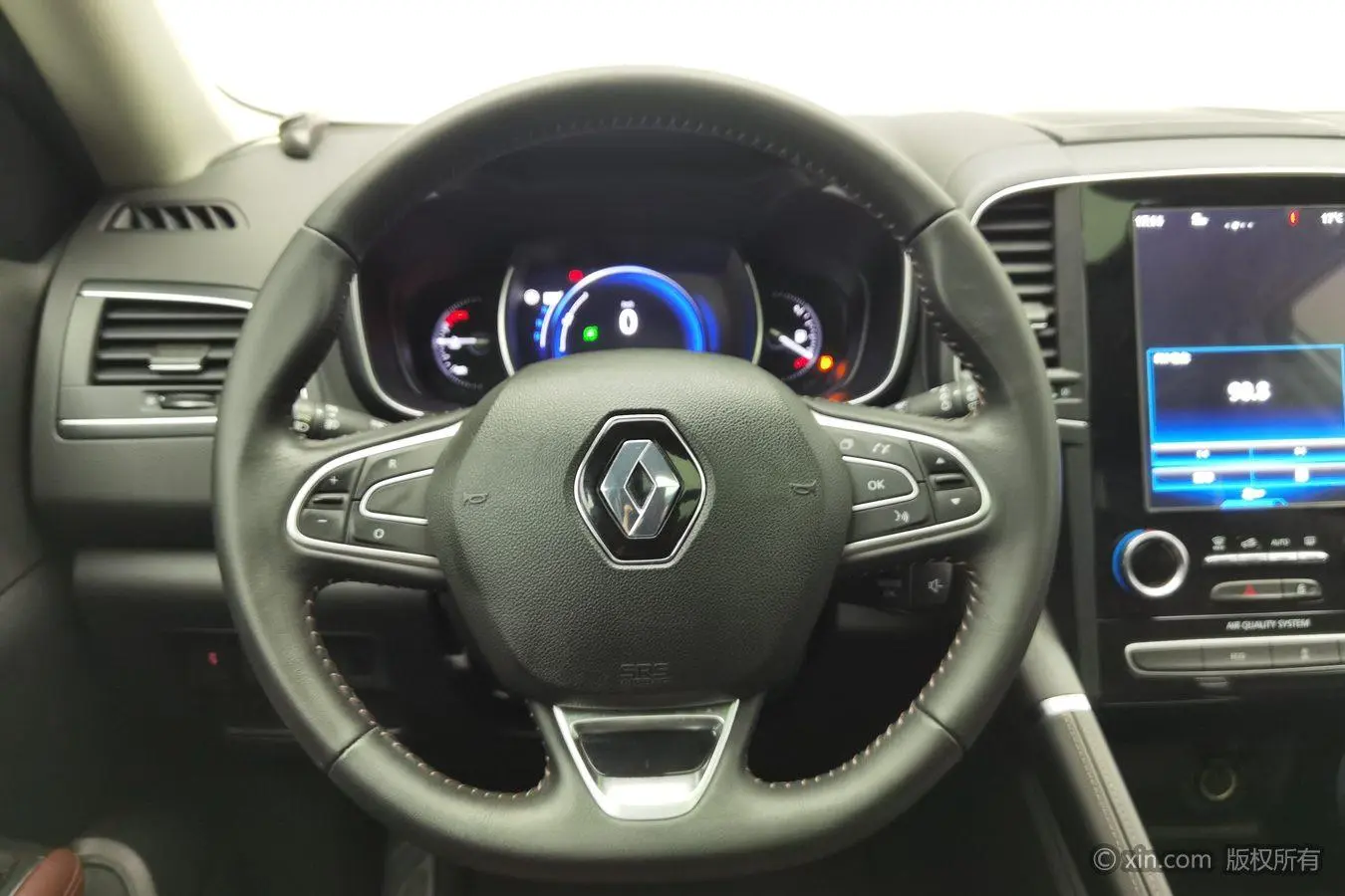 Renault 2018 2.0L 2WD 120 Anniversary