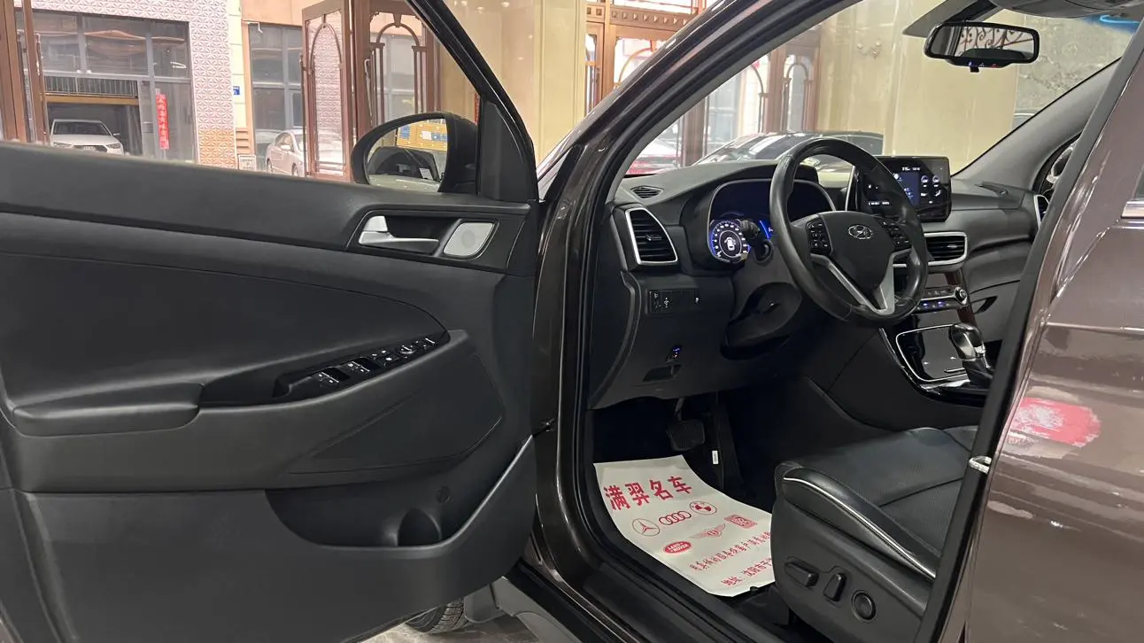 Hyundai Tucson 2019 280TGDi DCT 2WD Fashion China V