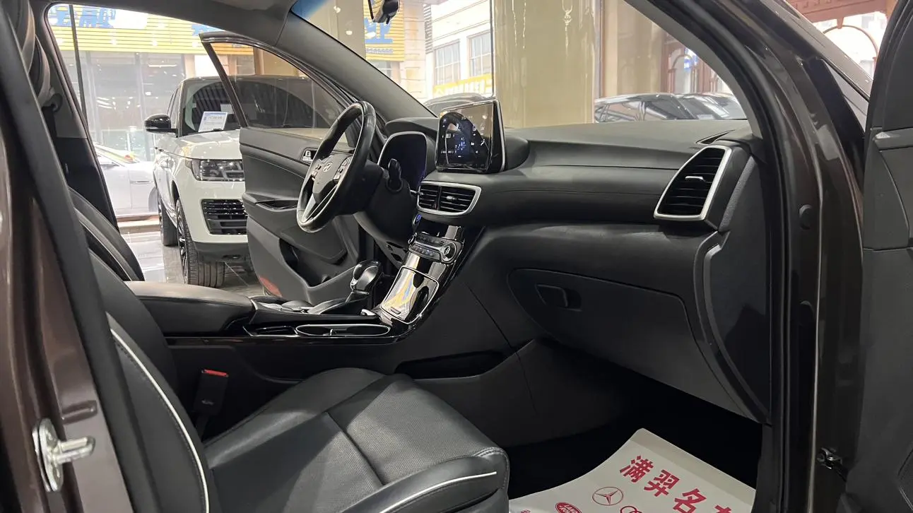 Hyundai Tucson 2019 280TGDi DCT 2WD Fashion China V