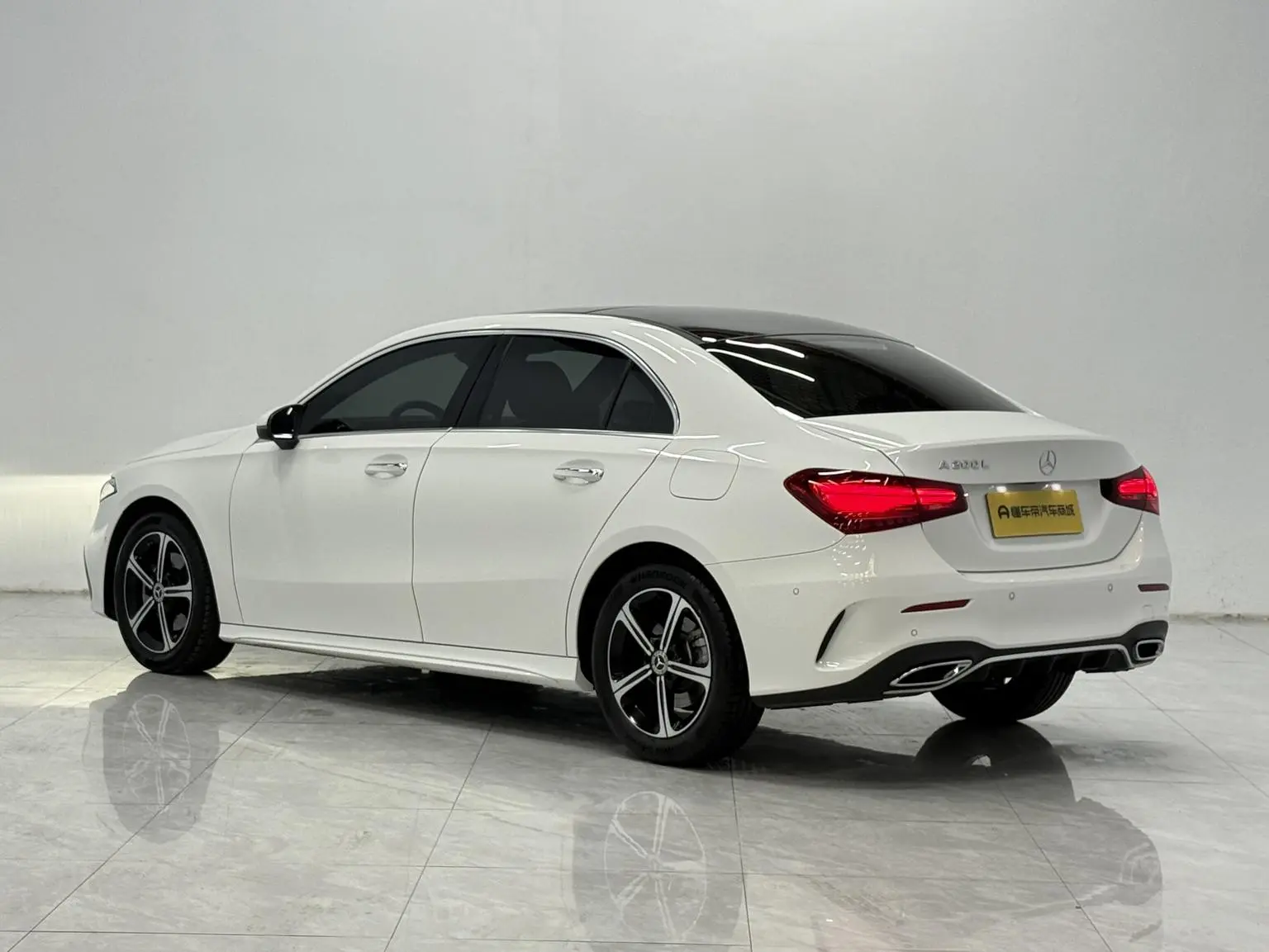 Mercedes-Benz A Class 2024 A 200 L Fashion