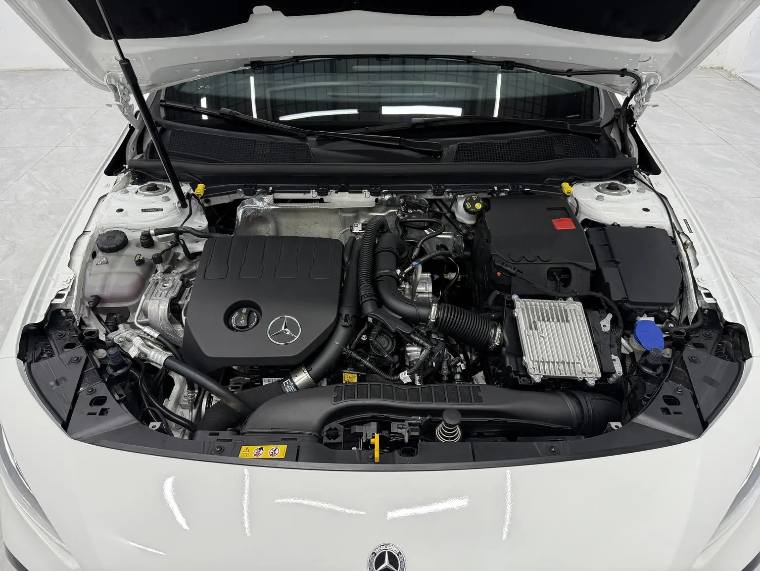 Mercedes-Benz A Class 2024 A 200 L Fashion