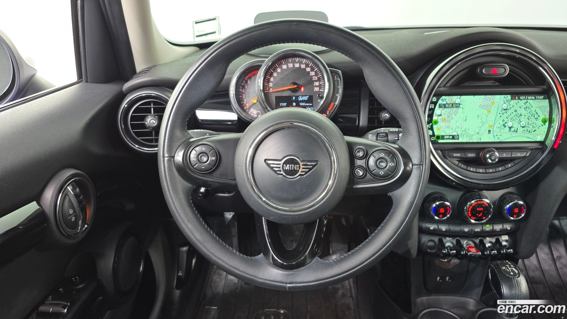 Mini Cooper 5Door HIGH