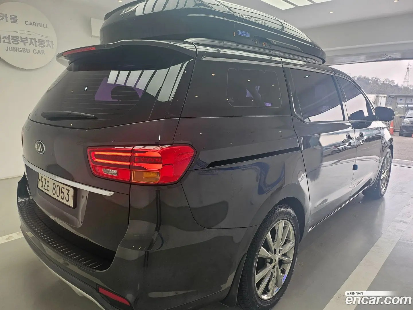 Kia Canival 9-Seater Prstige 2018