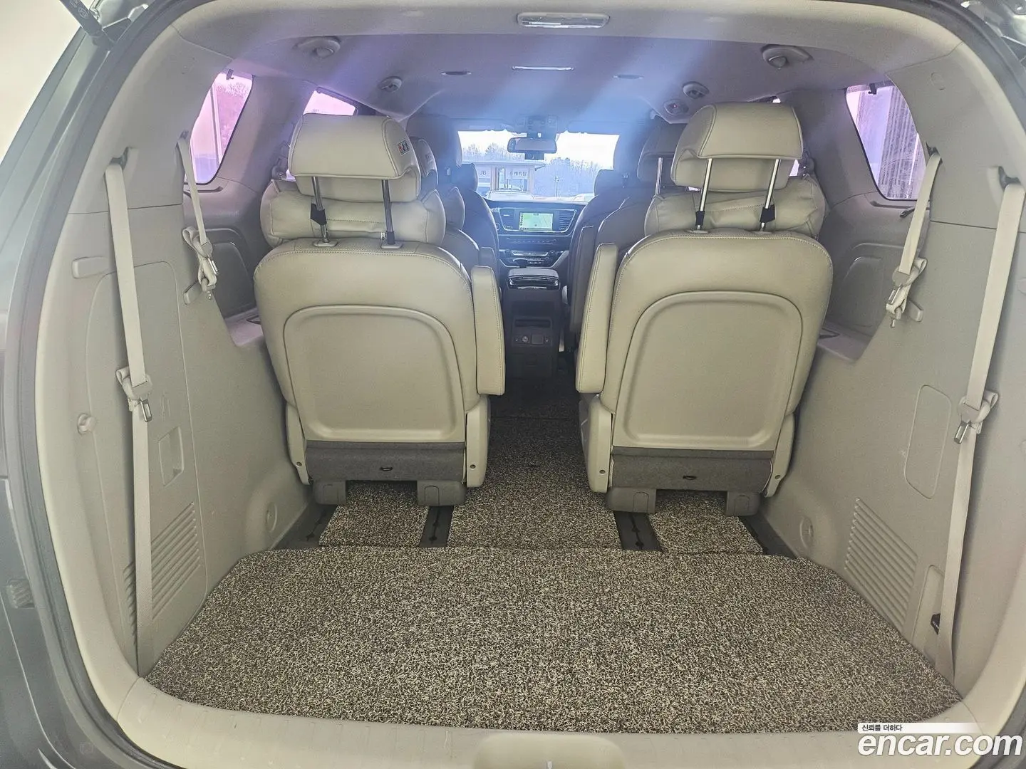 Kia Canival 9-Seater Prstige 2018