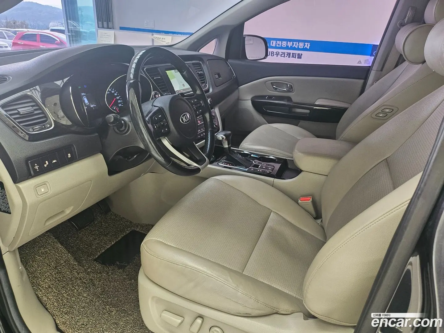 Kia Canival 9-Seater Prstige 2018