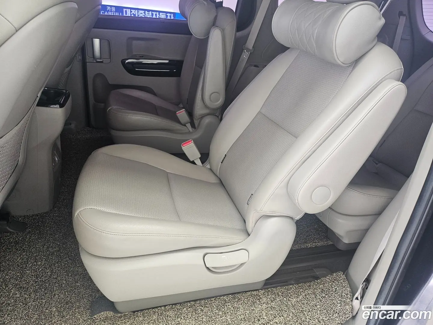 Kia Canival 9-Seater Prstige 2018