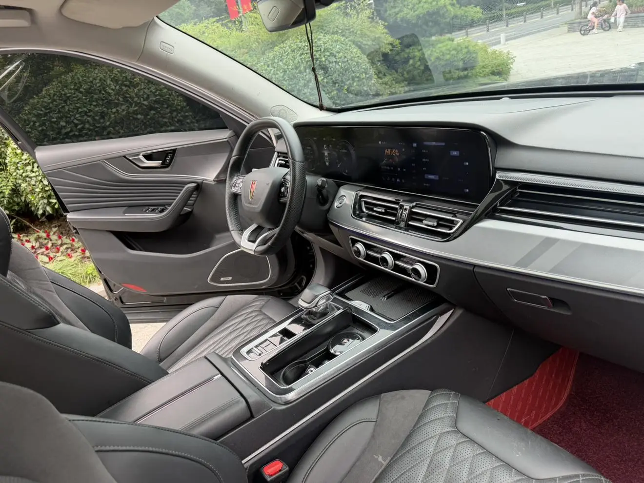Hongqi HS5 2023 2.0T 4WD Pro