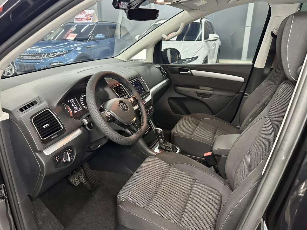 Volkswagen Sharan 2018 380TSI 7 seat