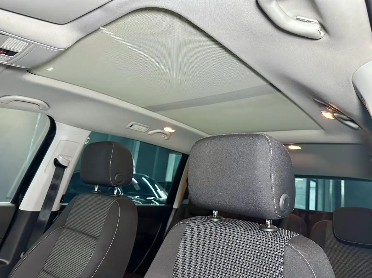 Volkswagen Sharan 2018 380TSI 7 seat