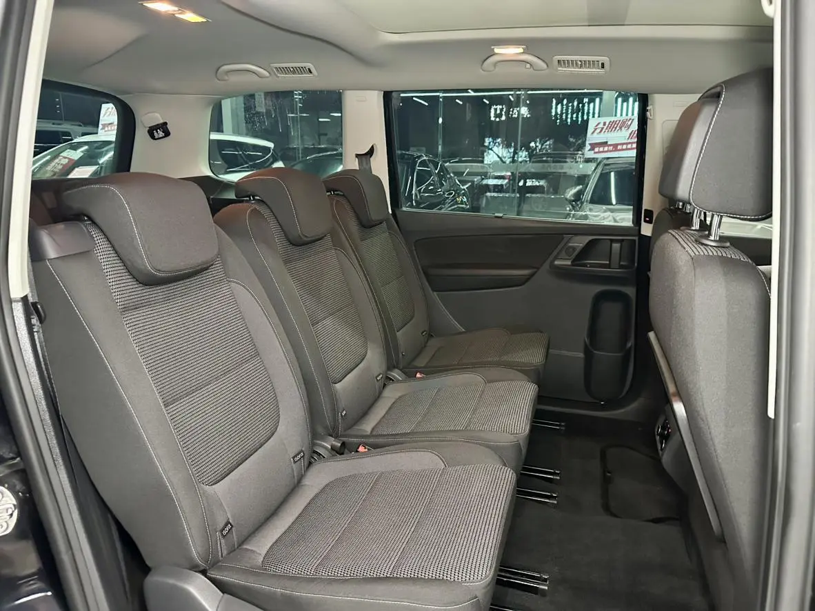 Volkswagen Sharan 2018 380TSI 7 seat