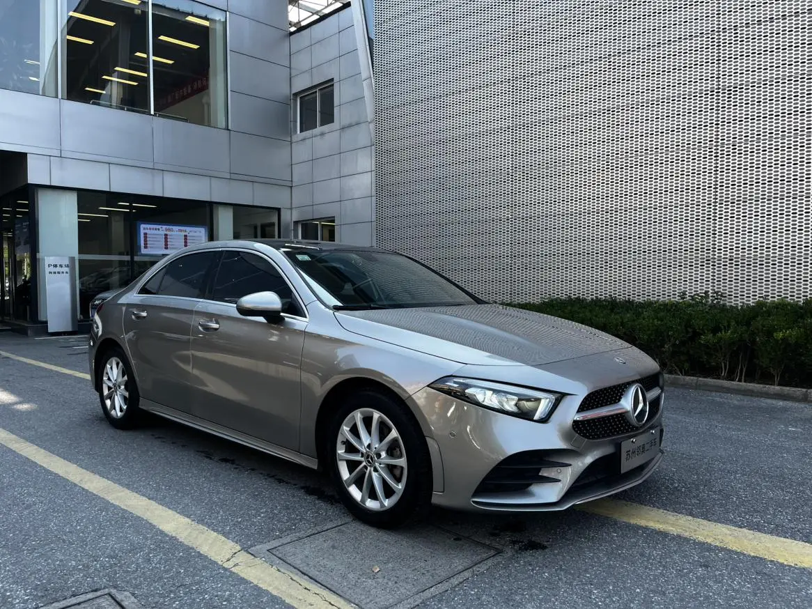 Mercedes-Benz A Class 2021 A 200 L Sport Sedan Fashion