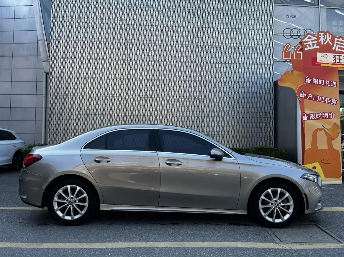 Mercedes-Benz A Class 2021 A 200 L Sport Sedan Fashion