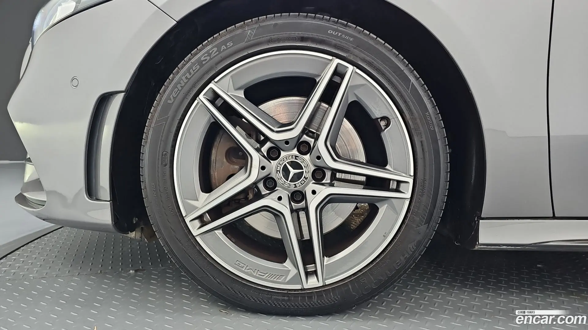 Mercedes-Benz A-Class A250 4MATIC Sedan 2021