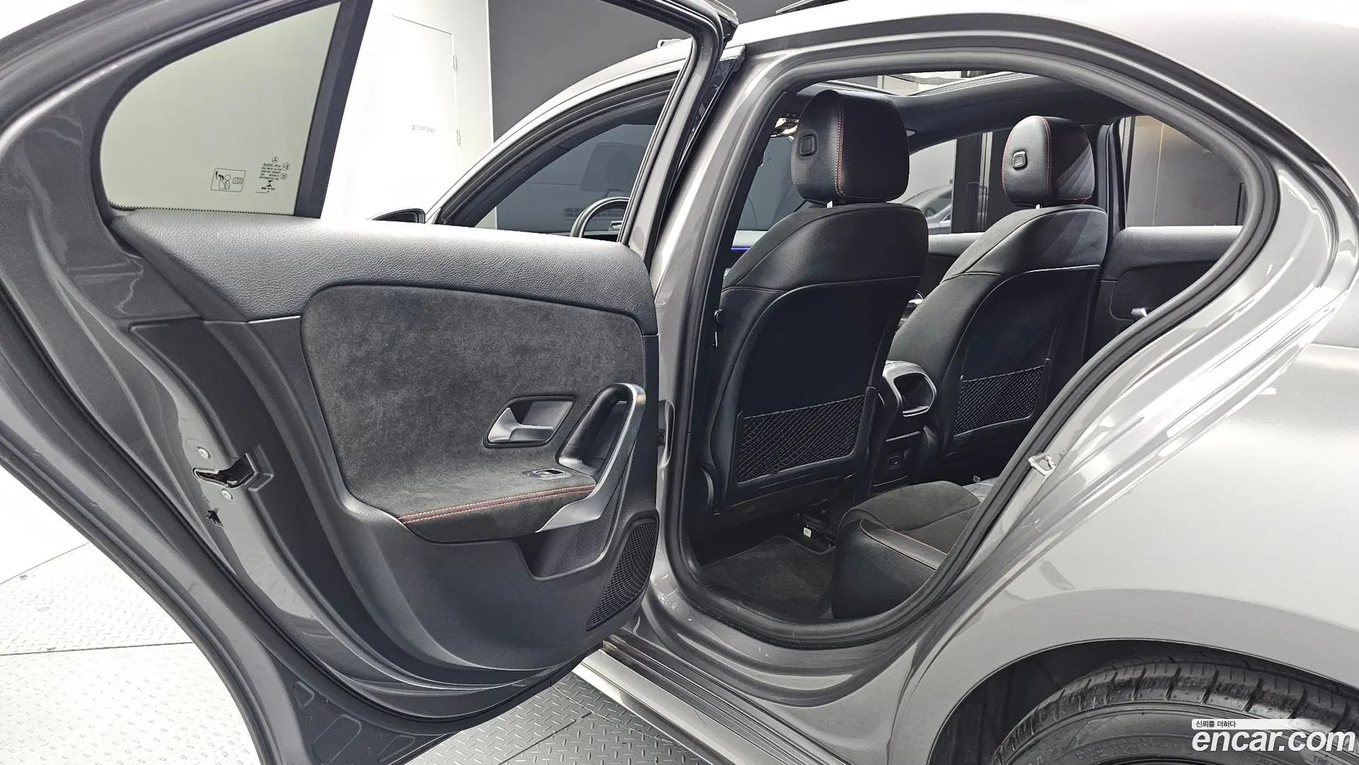 Mercedes-Benz A-Class A250 4MATIC Sedan 2021