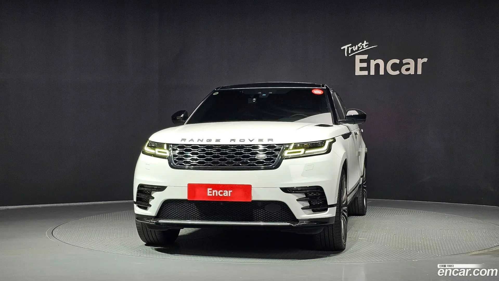 Land Rover Range Rover Velar 3.0 D300 R-Dynamic HSE