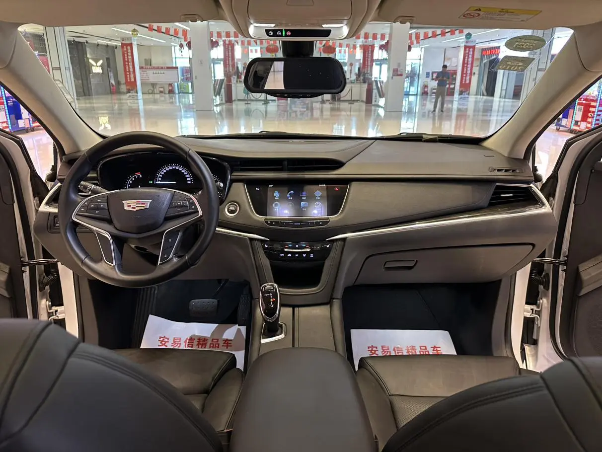 Cadillac XT5 2018 28T 4WD Luxury