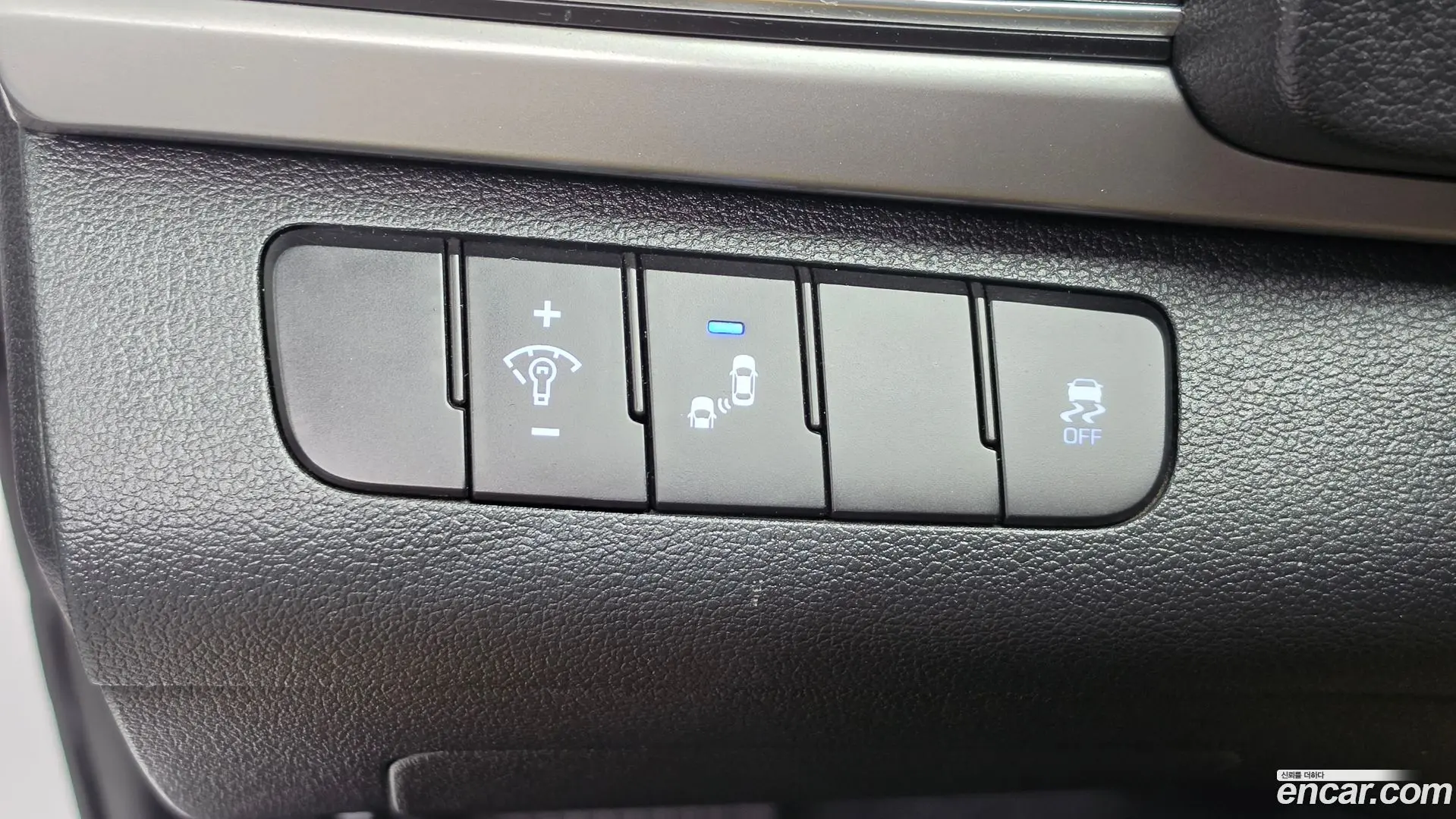 Hyundai AVANTE 1.6 GDI Value Plus 2015