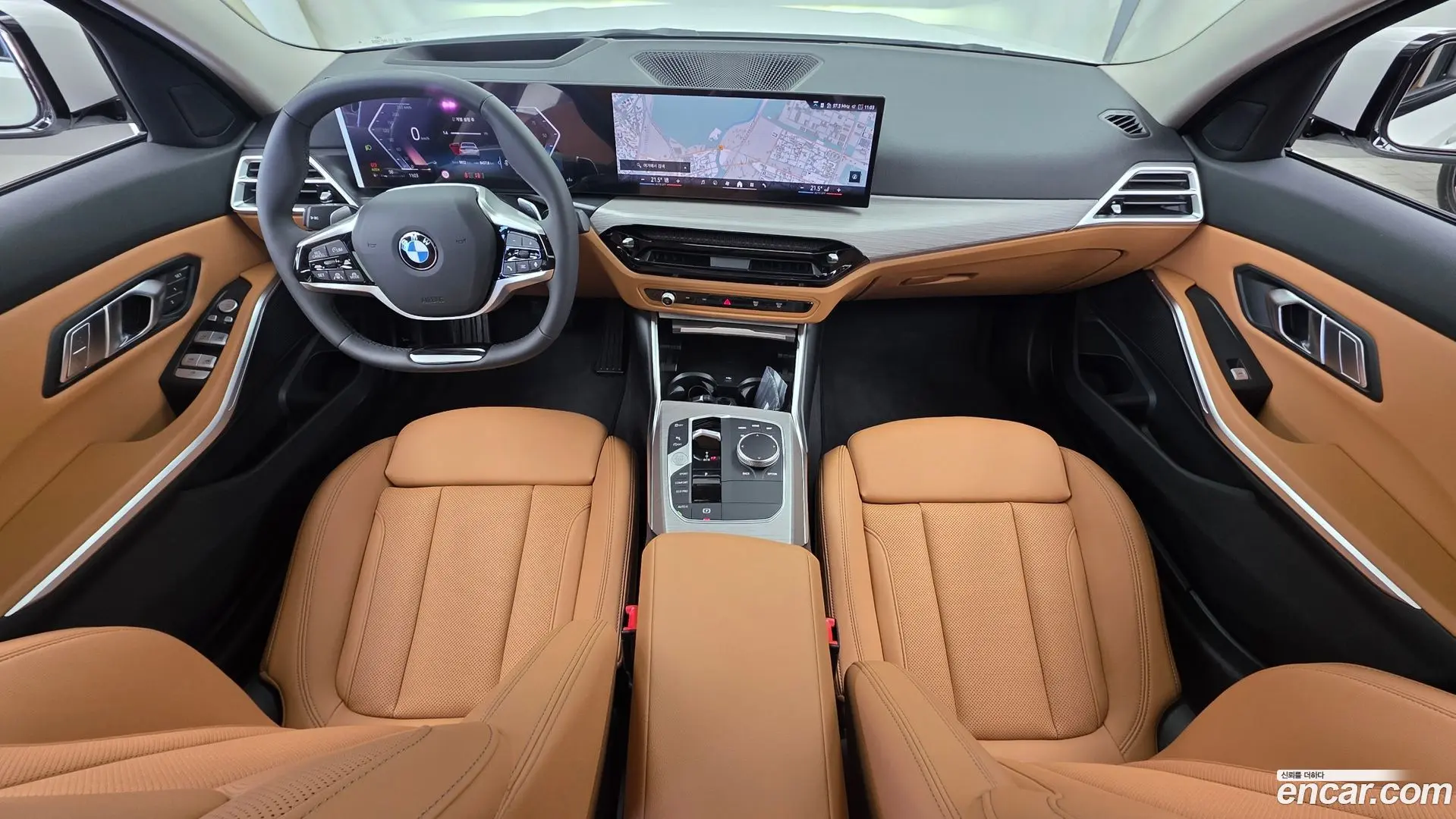 BMW 3-Series 320i 2023