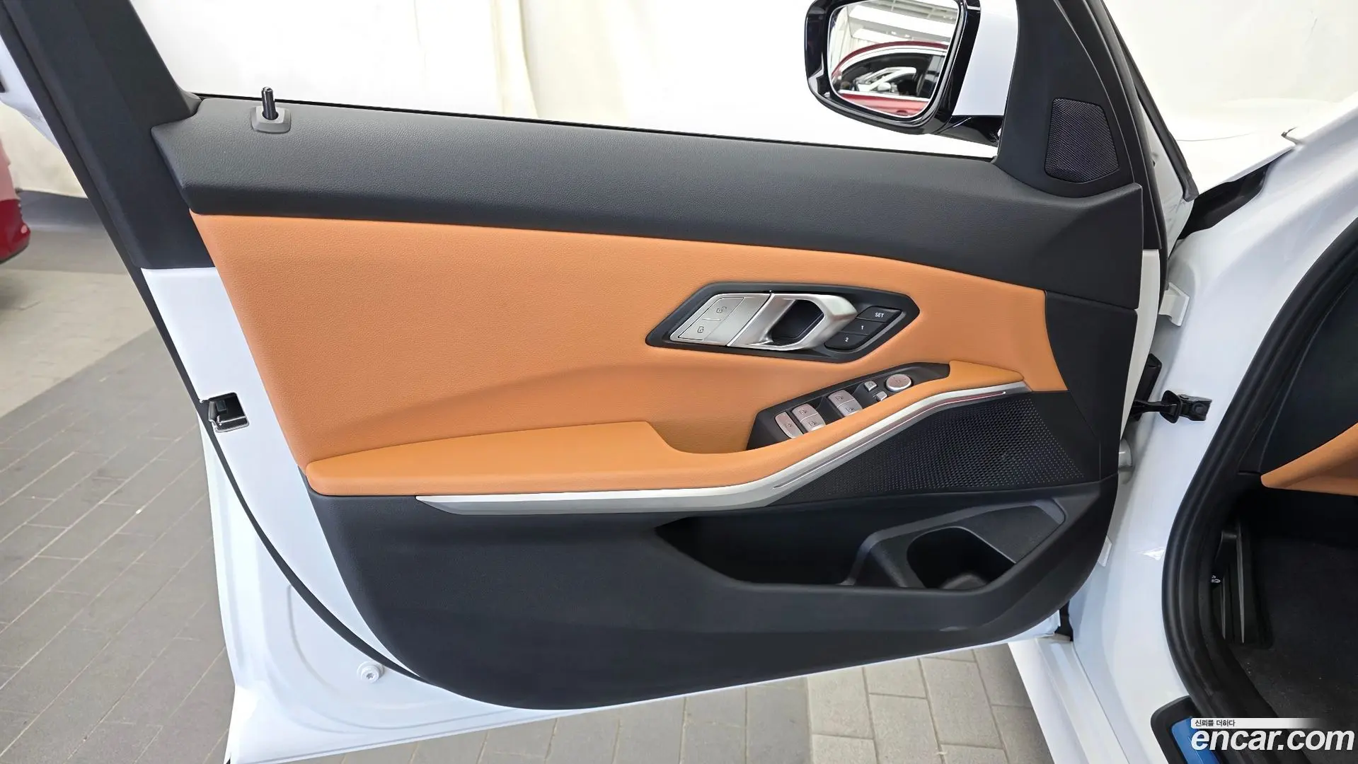 BMW 3-Series 320i 2023