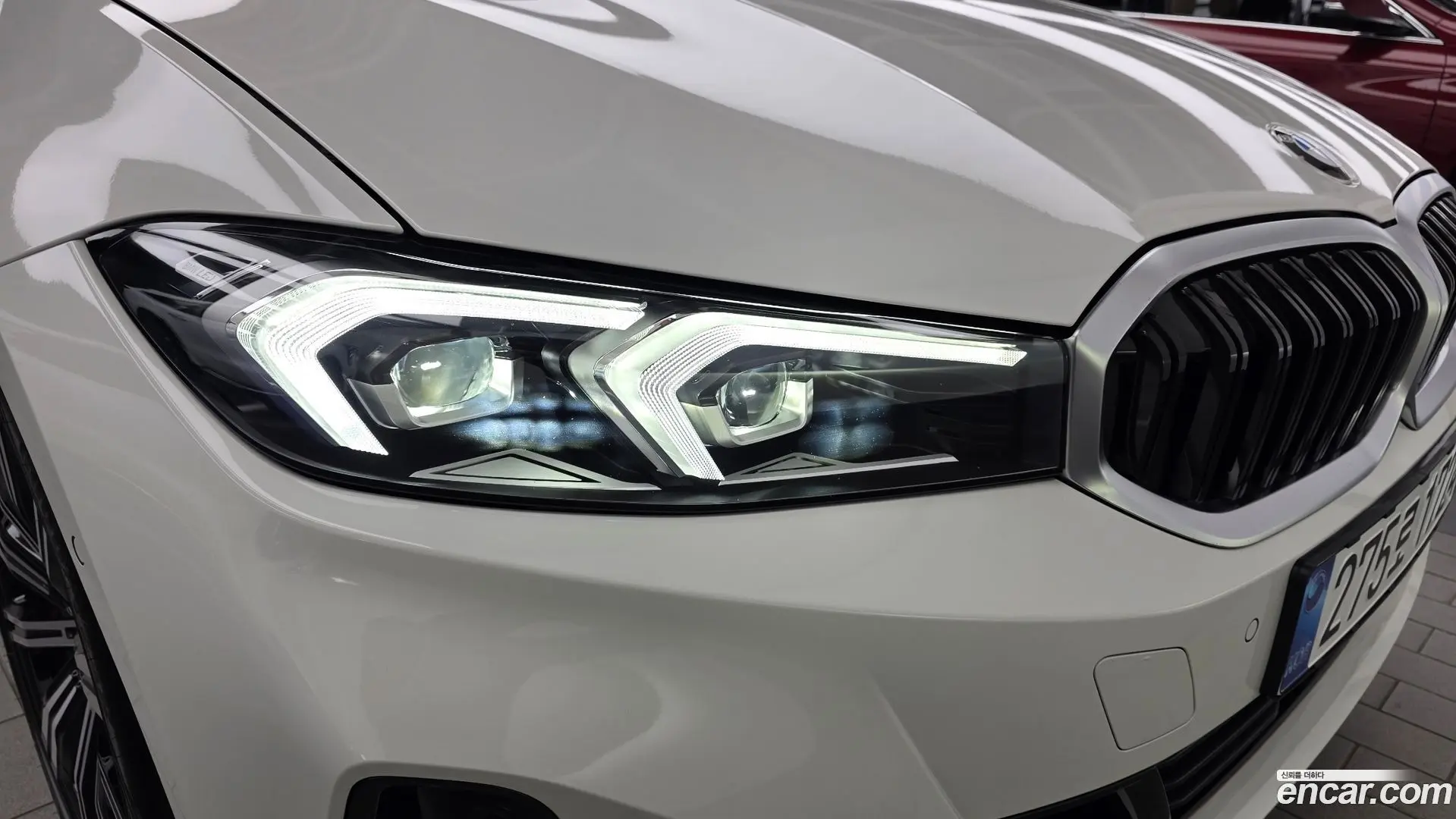 BMW 3-Series 320i 2023