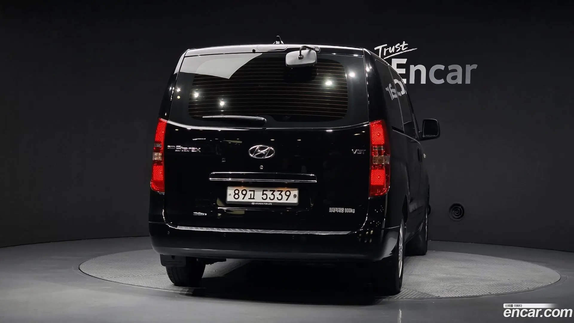 Hyundai Starex Van 3-Seater