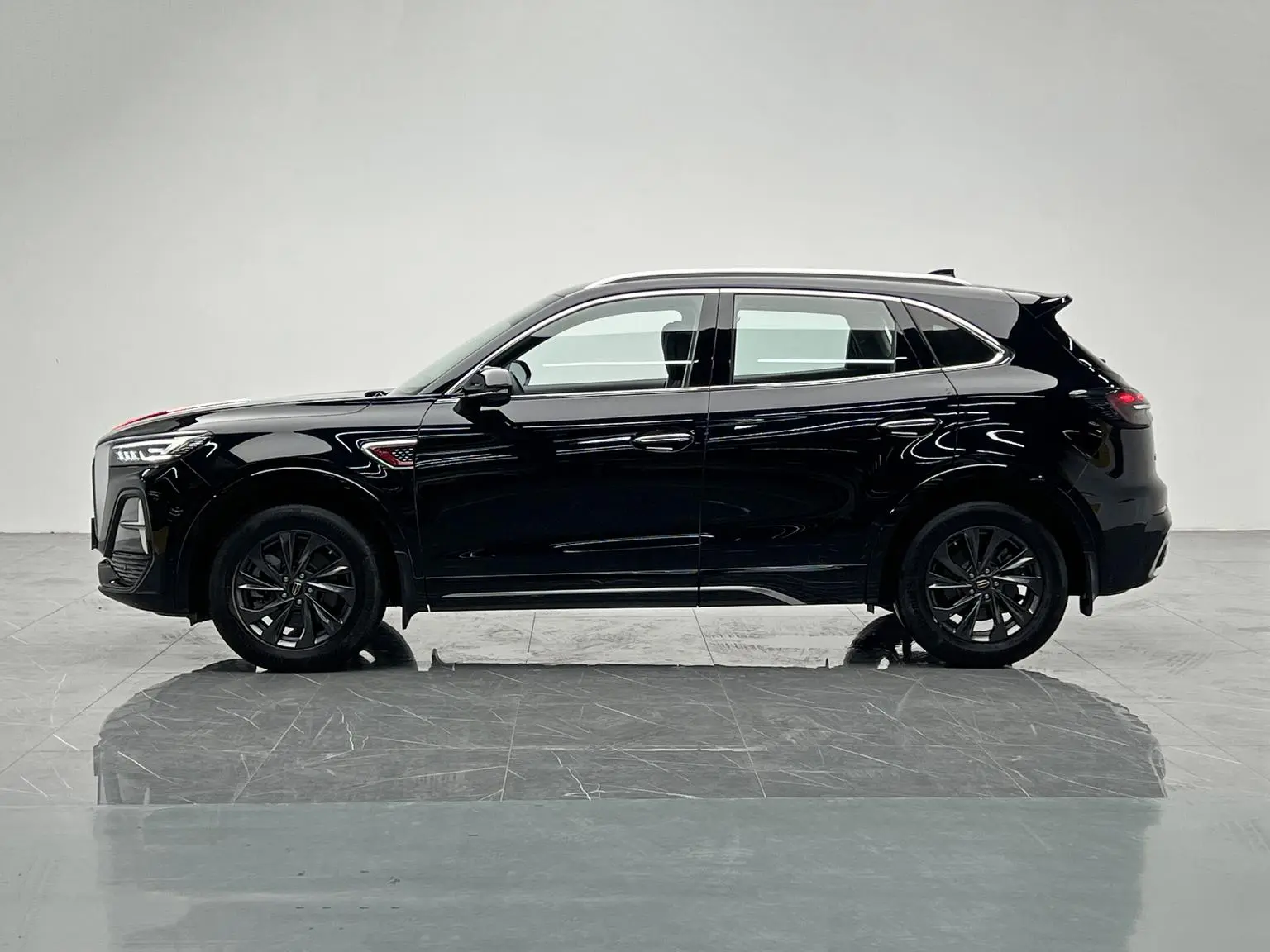 Hongqi HS5 2023 2.0T Pro