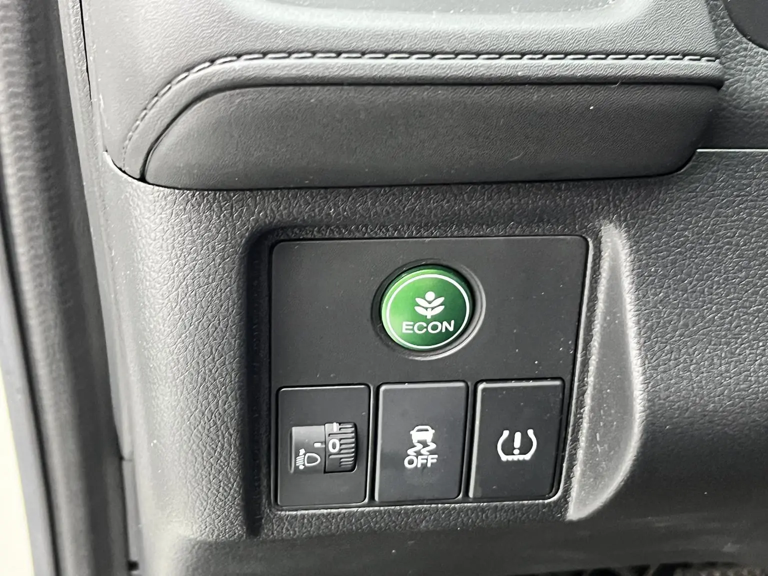 Honda Vezel 2020 1.5L CVT Pioneer