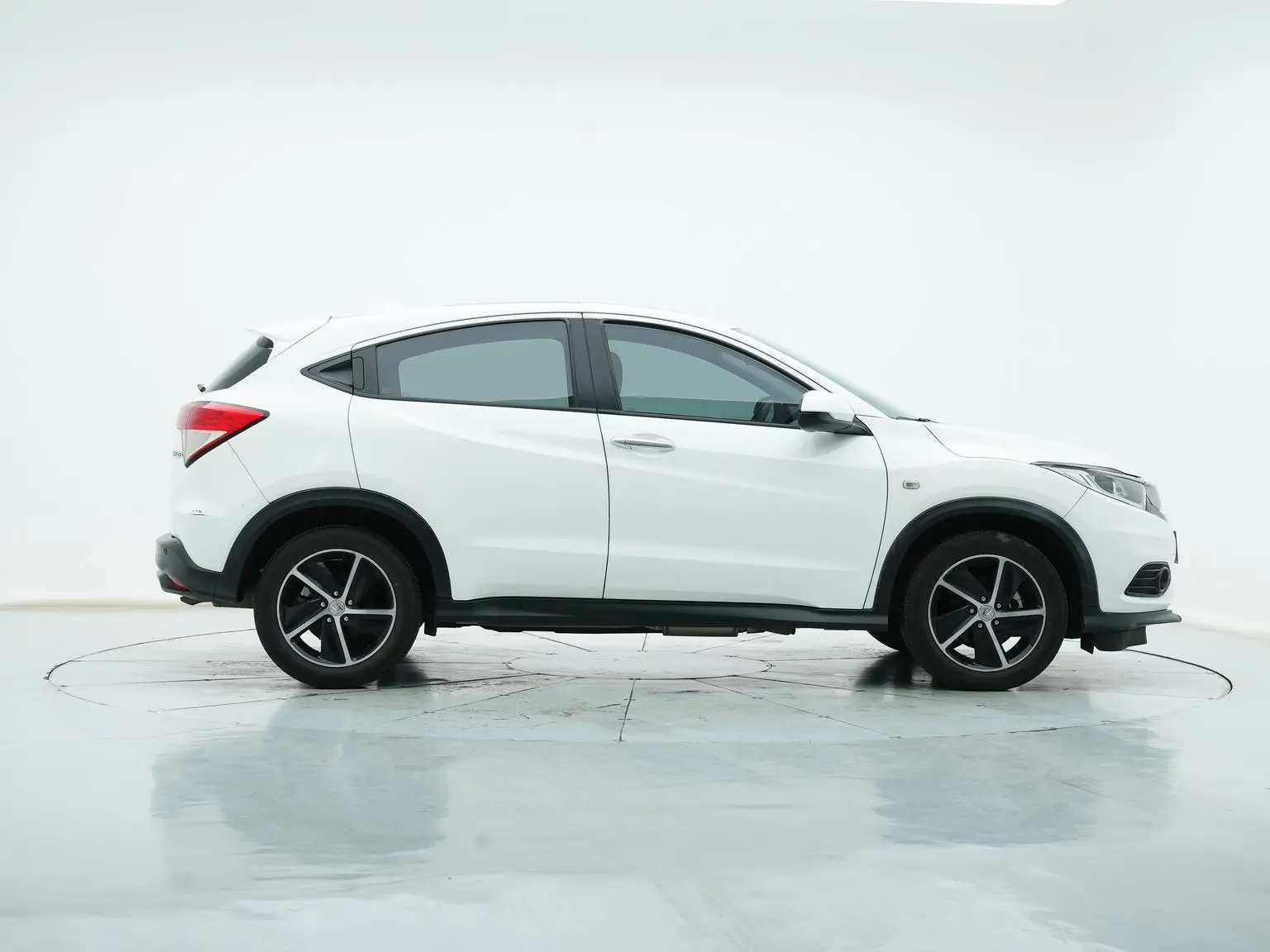 Honda Vezel 2020 1.5L CVT Pioneer