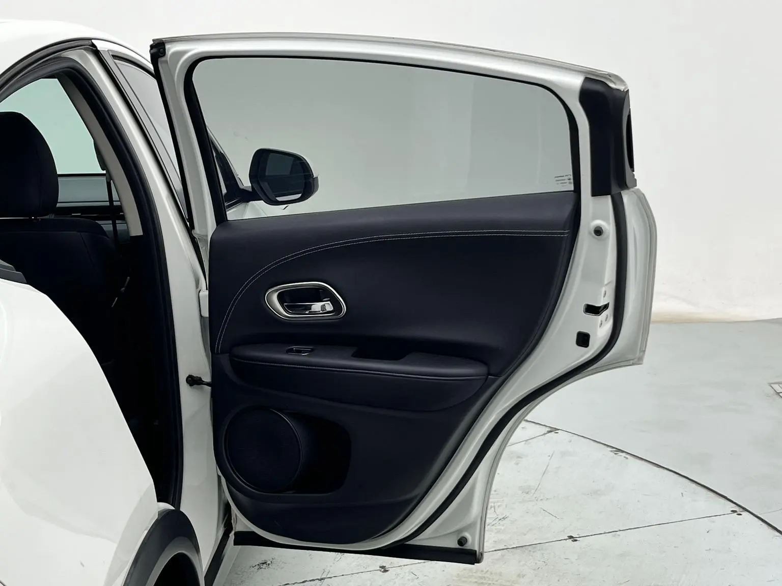 Honda Vezel 2020 1.5L CVT Pioneer