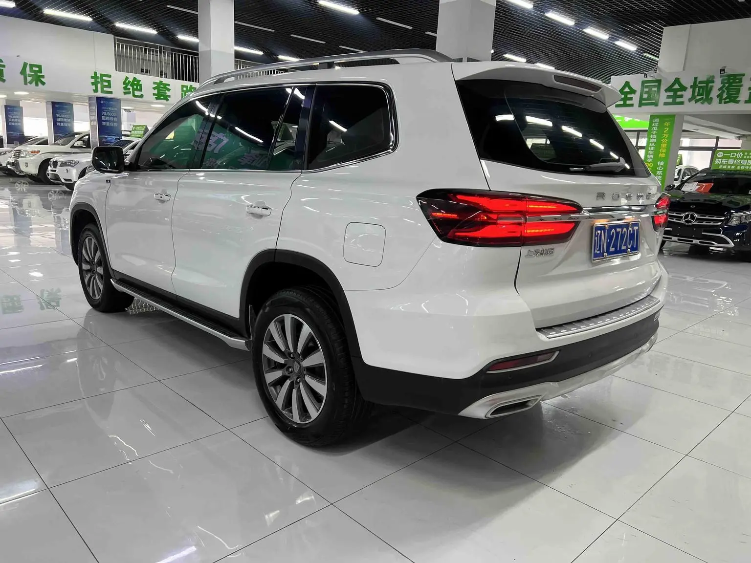 Roewe RX8 2018 30T Smart Connected 2WD Flagship