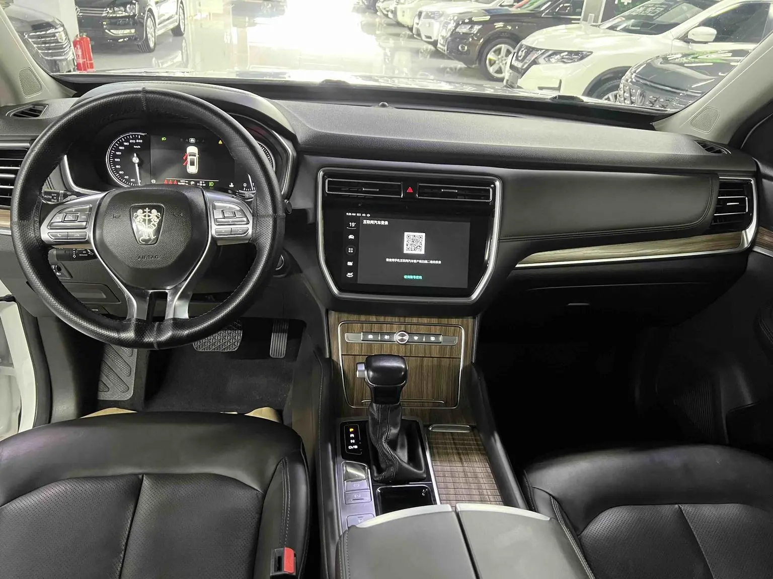 Roewe RX8 2018 30T Smart Connected 2WD Flagship