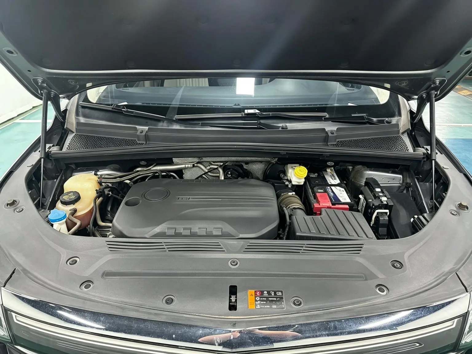 Roewe iMAX8 2021 400TGI Supreme Series Distinguished